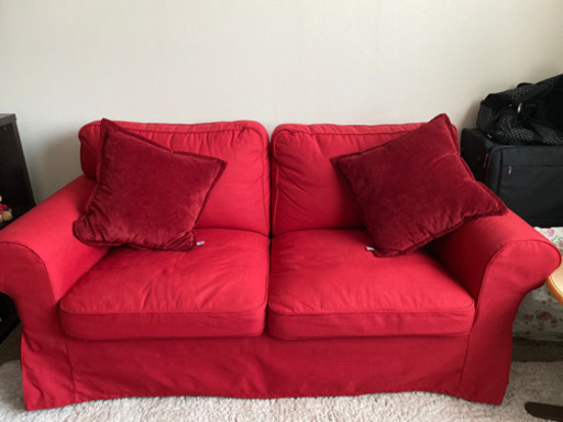 IKEA 真っ赤なソファ【美品】希望あればクッション2個差しあげます