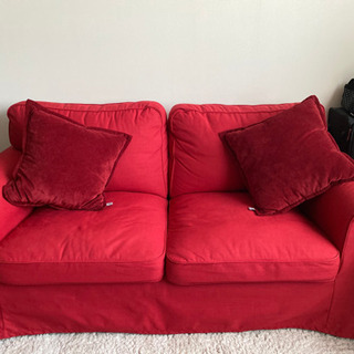 IKEA 真っ赤なソファ【美品】希望あればクッション2個差しあげます