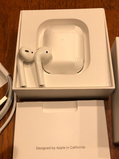 Apple AirPods 第二世代 無線充電 ケーブル未使用 箱付き