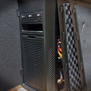 自作PCディスクトップ モニター付き