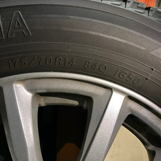 シエンタ用スタッドレスです - 車のパーツ