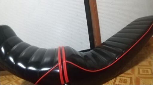 ゼファー400初期のシート