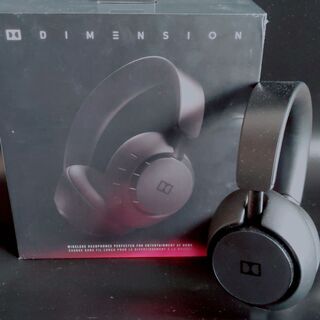 未使用 Dolby Dimension Headphones 国...