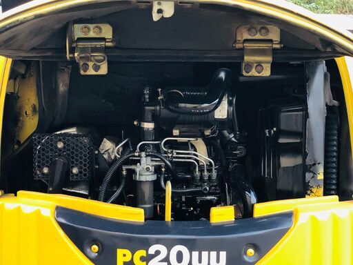 【完売御礼】ユンボ KOMATSU PC20UU-3 10006