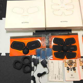 【超美品・激安】シックスパッド 充電式 ジェルシート付き 付属品フルセット