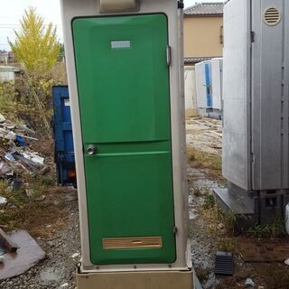 仮設トイレ(汲み取り式)