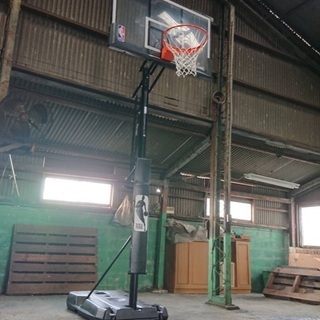 バスケットボールのリング