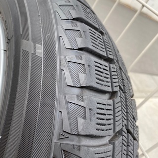 ヨコハマスタッドレスタイヤ