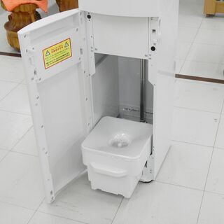 ウォーターサーバー WFD-1900 温水冷水 ホワイト フレシャス スラット 動作未確認  苫小牧西