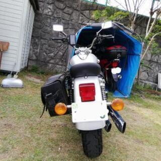 スズキ　イントルーダーLC250です
