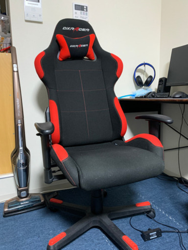 ゲーミングチェア　dxracer