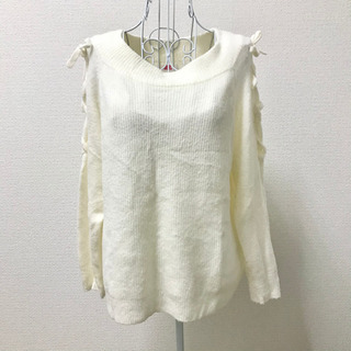 【ネット決済】RyuRyu サイドリボン　ホワイト　ニットセーター