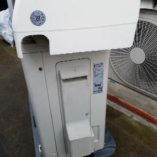 埼玉県の家電 【取引中】エアコン配管4m工事込み‼️26,400円