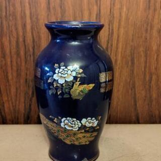 花瓶　紺色陶器