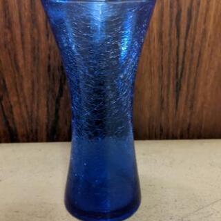 花瓶　ガラス　ブルー