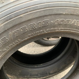 195/75r15▲トラック用タイヤ！2トン車！ダンプに！