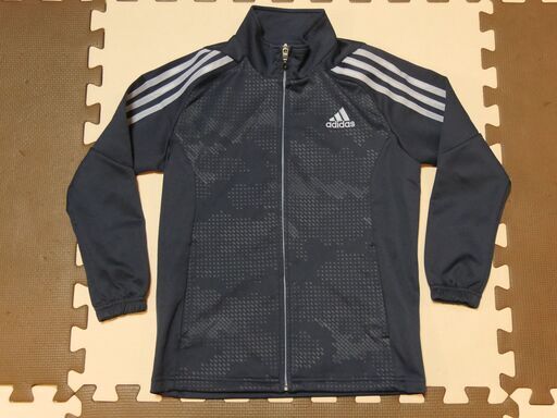 男児子供服 サイズほぼ1 アディダスジャージ上下セット ちゃわん 新高岡のキッズ用品 子供服 の中古あげます 譲ります ジモティーで不用品の処分