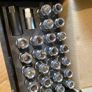 CRS  エセックス　ハイエース　2ピース　ホイールナット