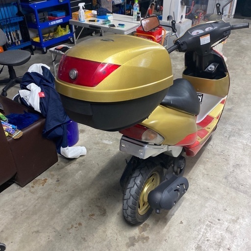 期間限定値下げ レッツ2  カスタム　アイアンマンカラー　加速最高速抜群 期間限定値下げ レッツ2 カスタム アイアンマンカラー 加速最高速抜群