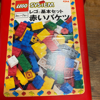 LEGO赤いバケツ4244とロッククライミングゲーム