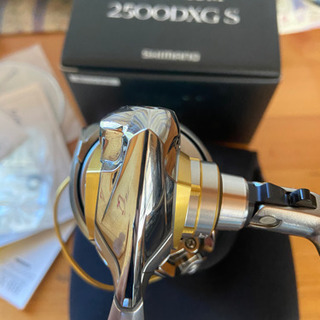 シマノ15テクニウム2500DXG SUT 左ハンドル釣具