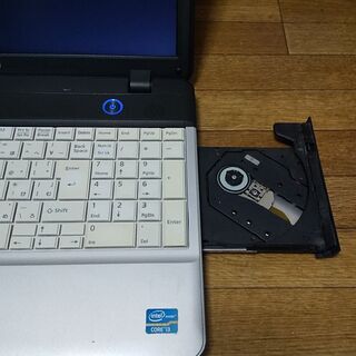 富士通 第2世代Core i3搭載 メモリ 4G HDD250G CDDVD読み書き Wifi対応