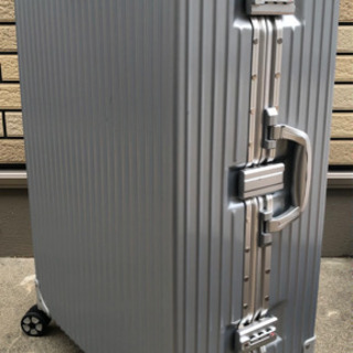 kroeus（クロース）スーツケース  アルミ合金ボディ