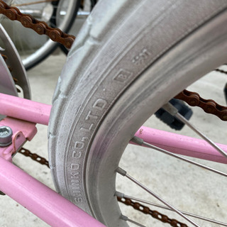 人気のミニベロ ボーダーワン ARiSE 20インチ 8段変速 Grace Pink