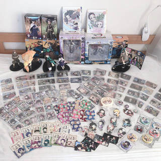 鬼滅の刃　まとめ売り① 鬼滅の刃 表紙雑誌27点まとめ売り - メルカリ