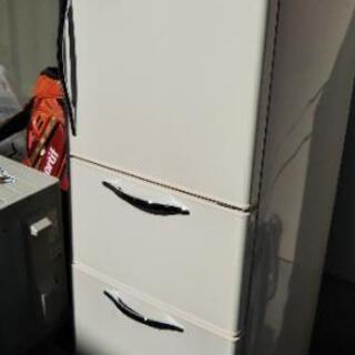 値下げしました。美品HITACHI3ドアノンフロン冷凍冷蔵庫パールホワイトR-S27YMV