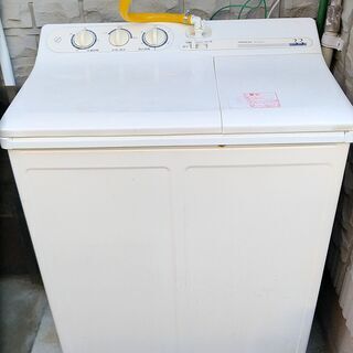 日立製二層式電気洗濯(中古)
