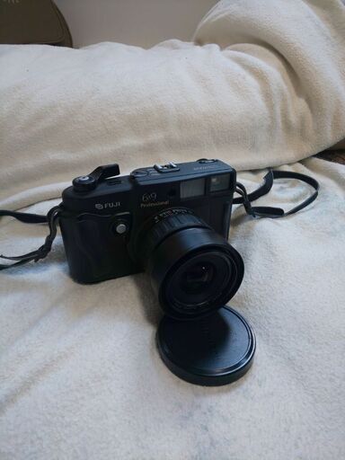 海外並行輸入正規品 GSW690Ⅲ　FUJIフィルムの6×9　9万 フィルム一眼レフカメラ