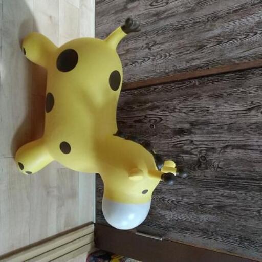 西松屋で買ったおもちゃ ちひろ 三国のおもちゃ 乗り物 ミニチュア の中古あげます 譲ります ジモティーで不用品の処分