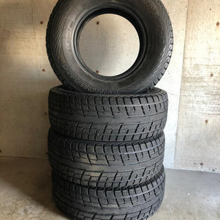 YOKOHAMA！スタッドレスタイヤ　溝あり　265/70R16