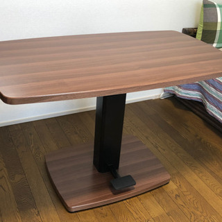 【ネット決済】《取引終了》昇降式テーブル(105×60cm)