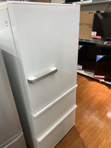 2018年製ちょこっと大きめAQUAの3ドア冷蔵庫です!