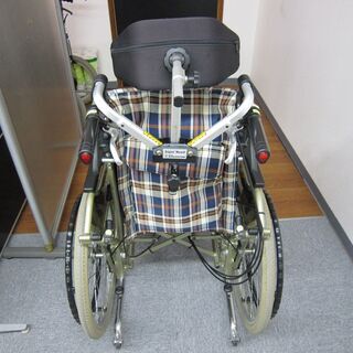 中古】 車イス カワムラ製 （自走式）ヘッドレスト付