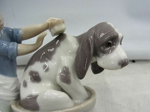 ☆ リヤドロ 5455 犬と少女 きれいにしましょうね ポーセリン LLADRO