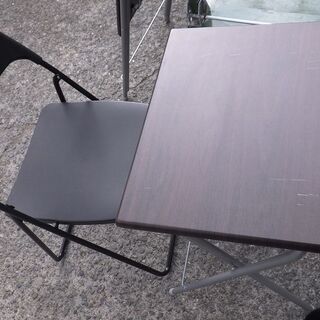 IKEA/折りたたみ椅子+ニトリ/折りたたみ机のセット　場所取りません