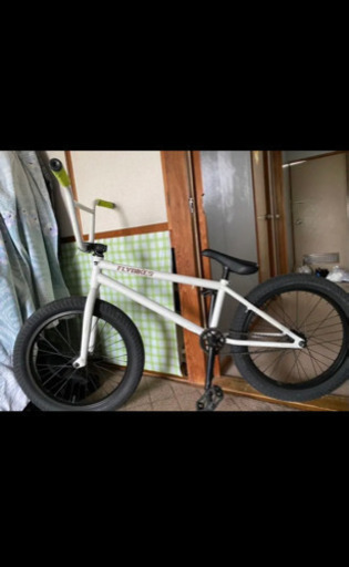 BMXはじめようと思いましたが暇がなく数回しか乗ってません