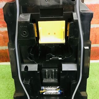 マキタ MR108 コードレスラジオ【リライズ野田愛宕店】【店頭取引限定】【中古】【管理番号：2400010112454】