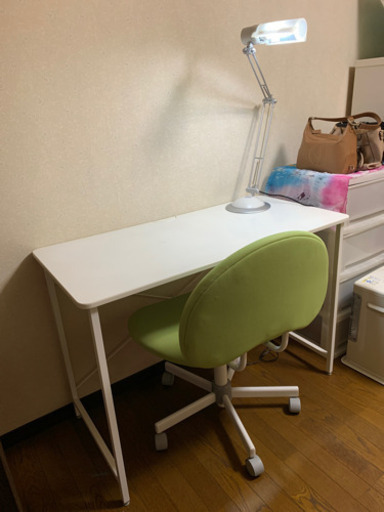 3点セット デスク、チェア、デスクライト ※キズ汚れ有り