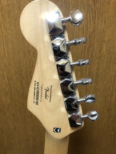 Squier by Fender(スクワイヤーbyフェンダー) Hello Kitty Mini(ハロー