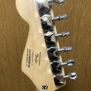 Squier by Fender(スクワイヤーbyフェンダー) Hello Kitty Mini(ハロー