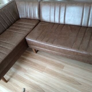 交渉可です。ニコアンド　ソファ　メルカリで送料込み出品してます。
