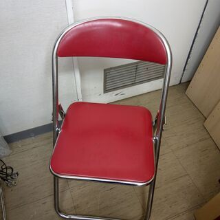 パイプ椅子(赤)