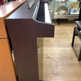 電子ピアノ　ROLAND MP101D-MH のご紹介です。