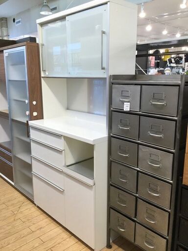 Pamouna 2枚扉ﾚﾝｼﾞﾎﾞｰﾄﾞ ﾎﾜｲﾄ 【ﾄﾚﾌｧｸ桶川店】