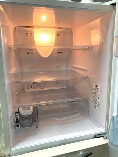 日立 3ドア冷蔵庫 2010年製造 R-S27ZMV 265L