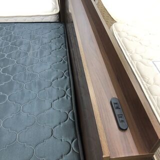 ダブルベッド　マットレスつき　ボイルコイルマットレス